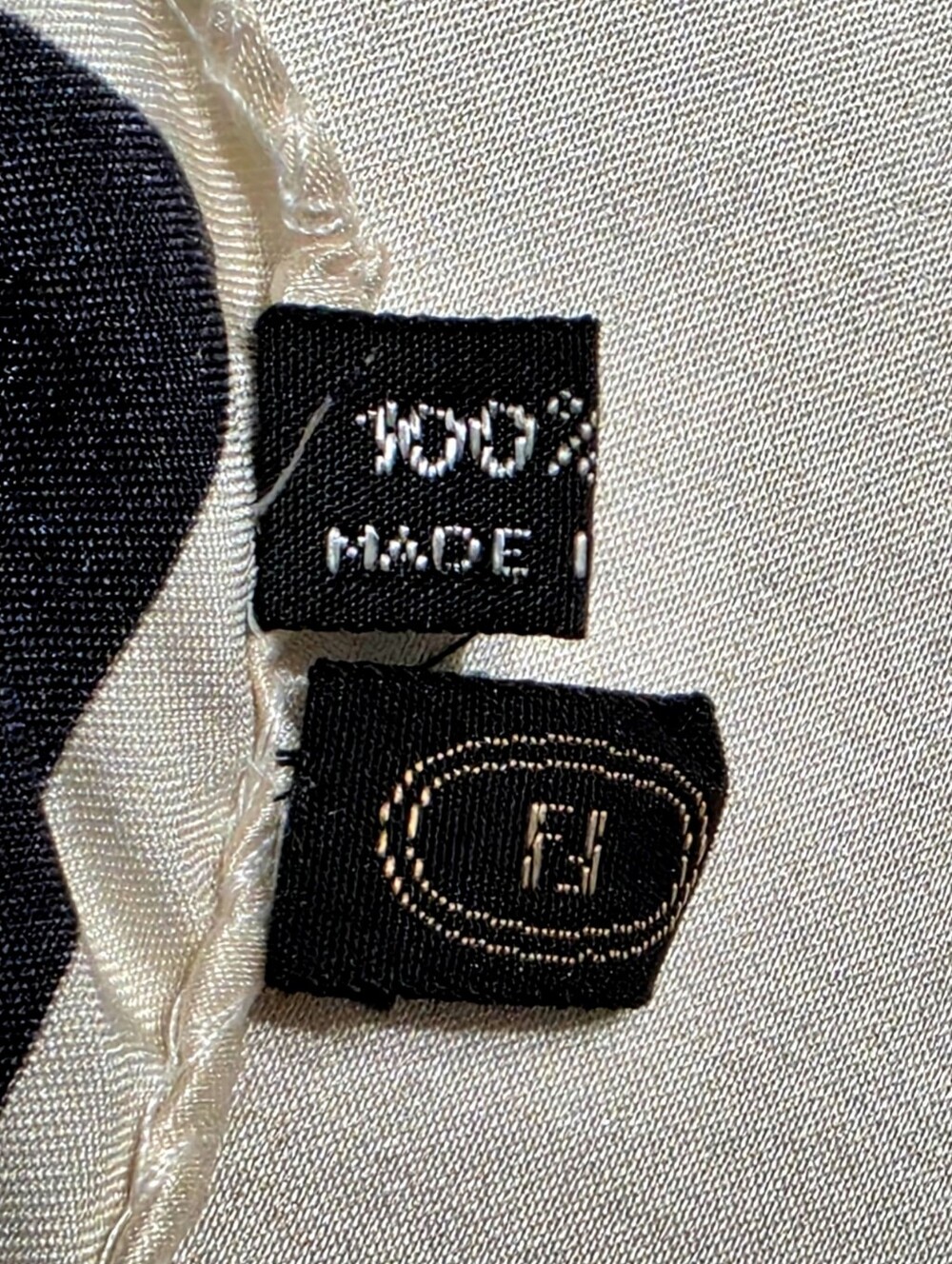 FENDI SCARF - Picture 13 of 16
